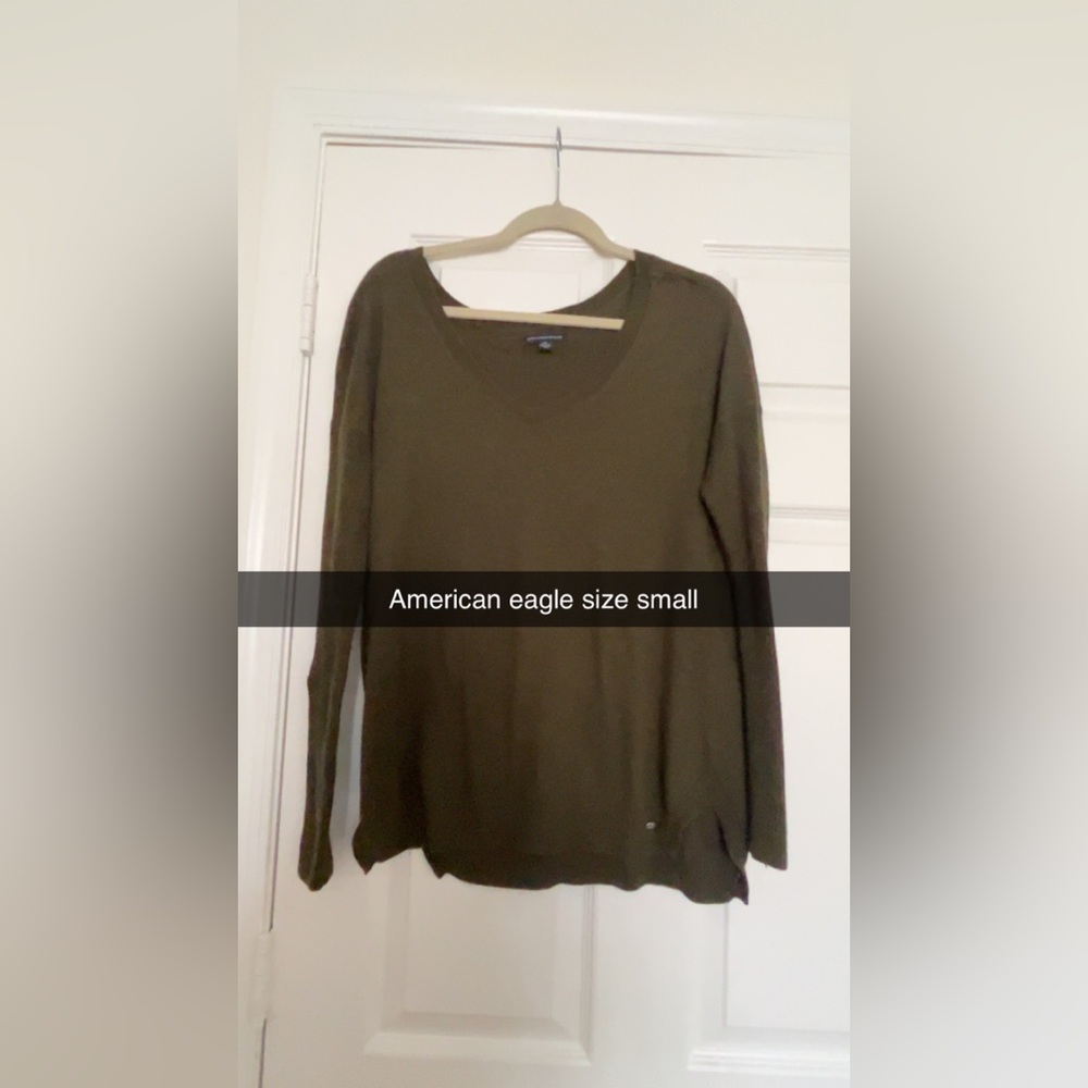 American Eagle Outfitters Women's V-Neck Khaki Sweater